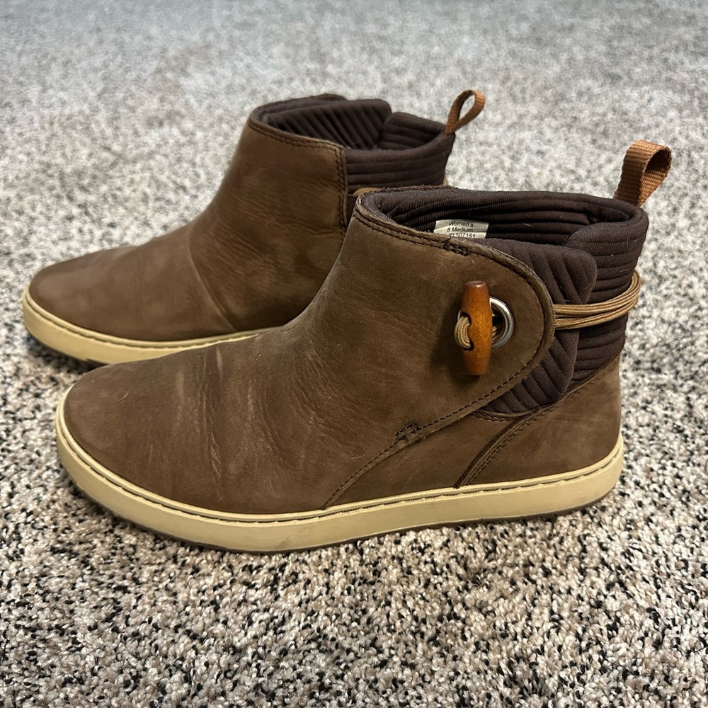 L.L. Bean Brown Ankle Booties with Ribbed Collar